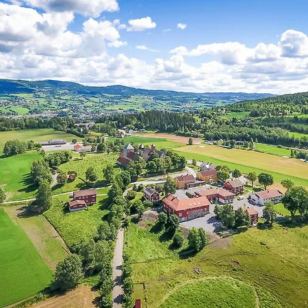 Jomfruburet Og Drengestua *